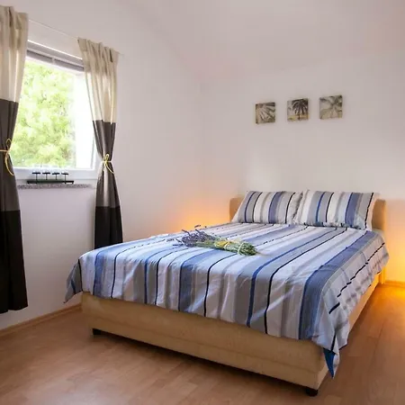 Apartman Zara Malinska Exterior photo